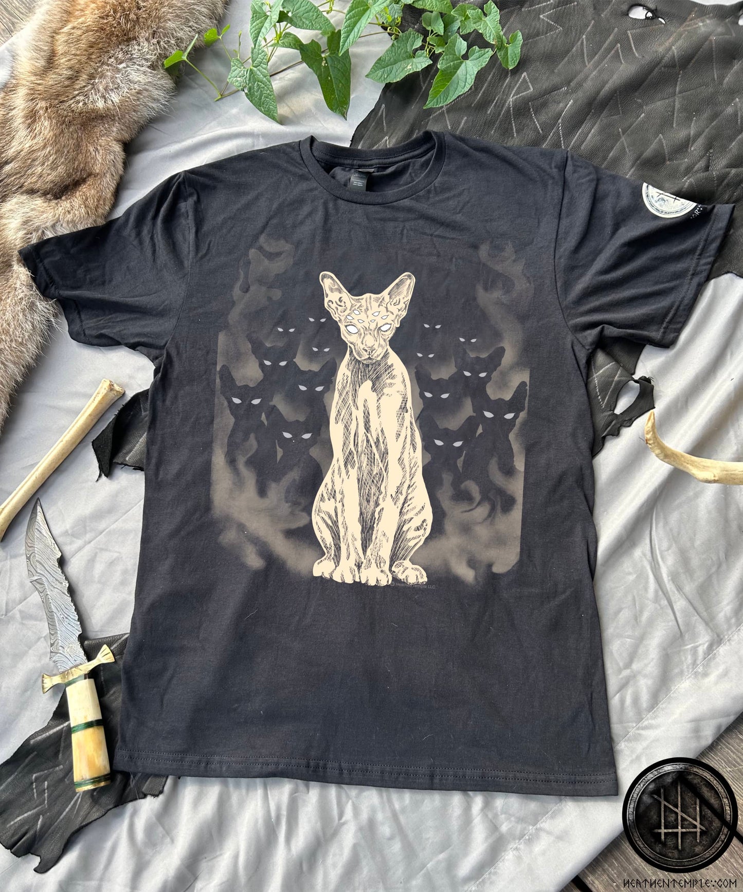 The Eyes of Bastet Goddess Tshirt